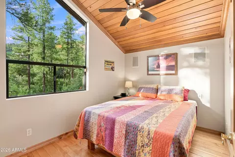 Bedroom - 5237 N Dime Dr, Pine, AZ 85544 photo 4 of 5