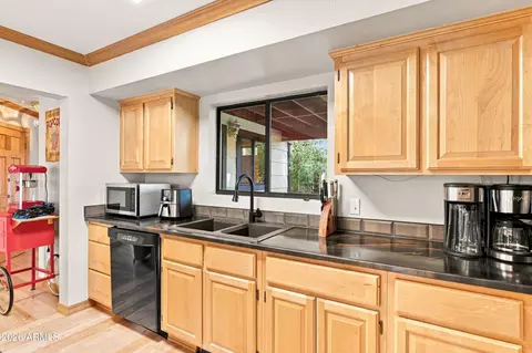 Kitchen - 5237 N Dime Dr, Pine, AZ 85544 photo 4 of 4