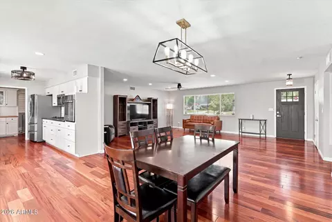 Dining - 3115 E Yucca St, Phoenix, AZ 85028 photo 1 of 2