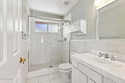Bath - 3115 E Yucca St, Phoenix, AZ 85028 photo 1 of 5