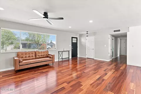 Living - 3115 E Yucca St, Phoenix, AZ 85028 photo 4 of 4
