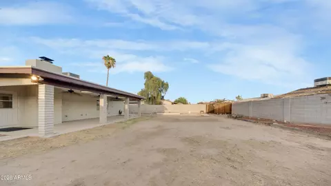 Exterior - 11033 W Devonshire Ave, Phoenix, AZ 85037 photo 2 of 4