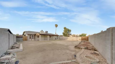 Exterior - 11033 W Devonshire Ave, Phoenix, AZ 85037 photo 3 of 4