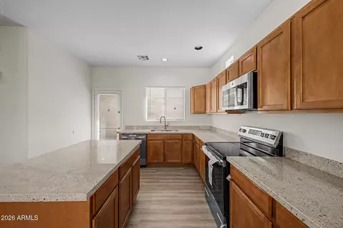Kitchen - 9446 W Berkeley Rd, Phoenix, AZ 85037 photo 2 of 3