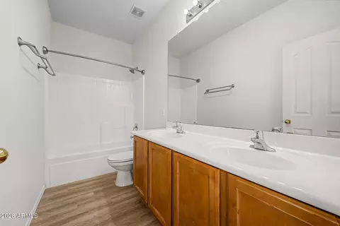 Bath - 9446 W Berkeley Rd, Phoenix, AZ 85037 photo 2 of 2