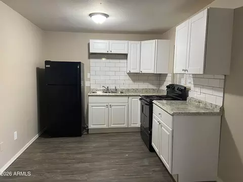 Kitchen - 1597 W Mountain View Rd, Phoenix, AZ 85021 photo 4 of 4