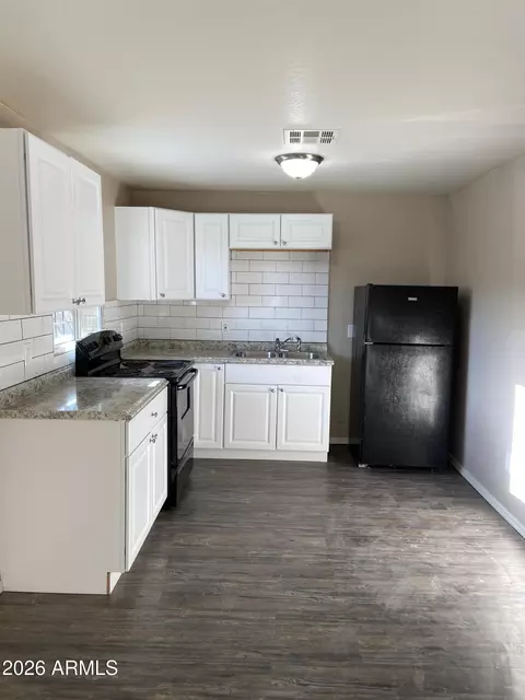 Kitchen - 1597 W Mountain View Rd, Phoenix, AZ 85021 photo 1 of 4