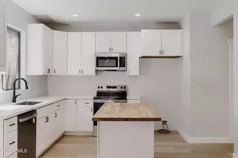 Kitchen - 9841 E Forge Ave, Mesa, AZ 85208 photo 5 of 5