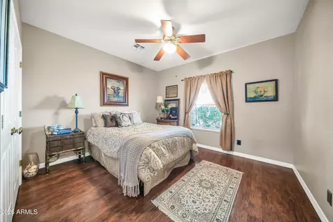 Bedroom - 258 W Yearling Rd, Phoenix, AZ 85085 photo 6 of 6