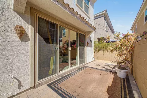 Exterior - 17237 N 9th Pl, Phoenix, AZ 85022 photo 5 of 10