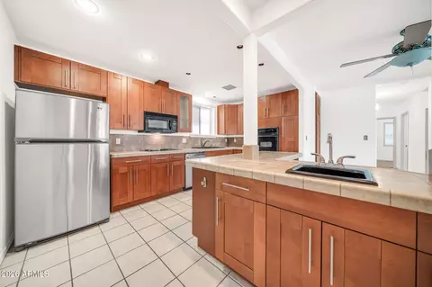 Kitchen - 4539 N 10th Ave, Phoenix, AZ 85013 photo 1 of 4