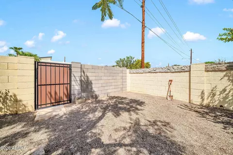 Exterior - 4539 N 10th Ave, Phoenix, AZ 85013 photo 13 of 13