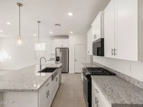 15641 W Honeysuckle Dr, Surprise, AZ 85387