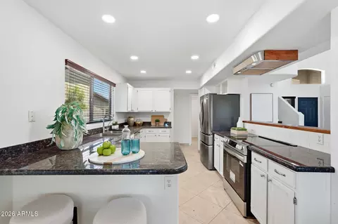 Kitchen - 17246 N 40th Pl, Phoenix, AZ 85032 photo 3 of 3
