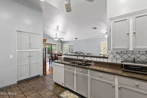 Kitchen - 9007 E Fox St, Mesa, AZ 85207 photo 6 of 6