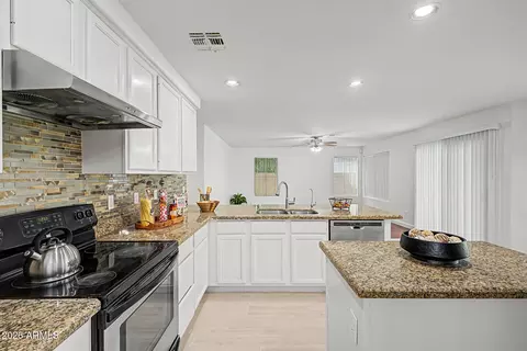 Kitchen - 3358 E Park Ave, Gilbert, AZ 85234 photo 5 of 5