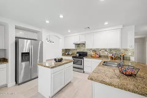 Kitchen - 3358 E Park Ave, Gilbert, AZ 85234 photo 3 of 5