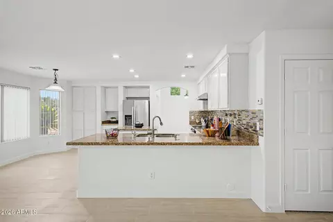 Kitchen - 3358 E Park Ave, Gilbert, AZ 85234 photo 1 of 5