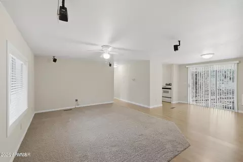 Living - 154 W Pine Shadow Dr, Lakeside, AZ 85929 photo 1 of 4