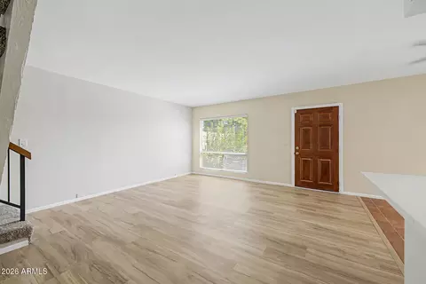 Living - 1119 E North Ln N #3, Phoenix, AZ 85020 photo 4 of 5
