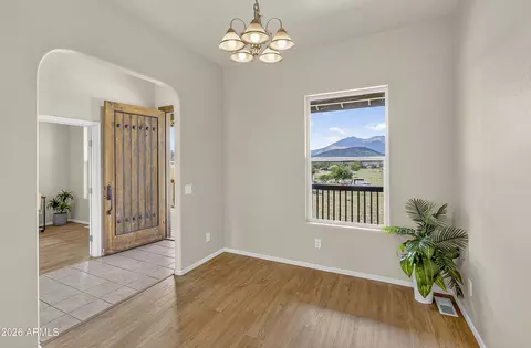 Entry Way - 9013 Beasley Rd, Flagstaff, AZ 86004 photo 2 of 2