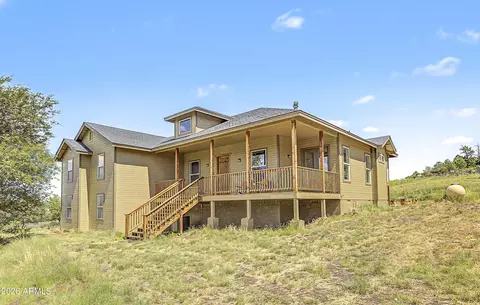 Exterior - 9013 Beasley Rd, Flagstaff, AZ 86004 photo 2 of 7