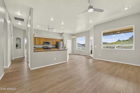 Living - 9013 Beasley Rd, Flagstaff, AZ 86004 photo 2 of 2