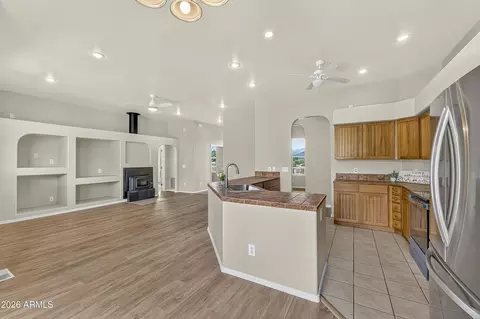 Living - 9013 Beasley Rd, Flagstaff, AZ 86004 photo 1 of 2
