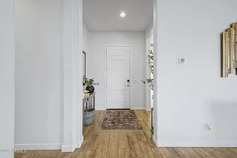 Entry Way - 2373 E Fandango Dr, Gilbert, AZ 85298 photo 2 of 3