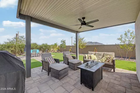 Exterior - 2373 E Fandango Dr, Gilbert, AZ 85298 photo 6 of 12