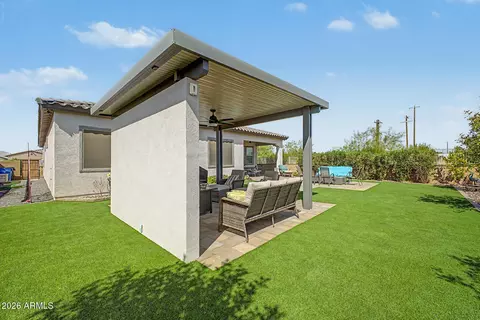 Exterior - 2373 E Fandango Dr, Gilbert, AZ 85298 photo 5 of 12