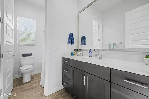 Bath - 2373 E Fandango Dr, Gilbert, AZ 85298 photo 4 of 6