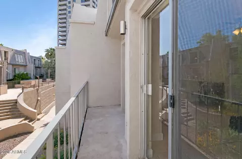 Exterior - 1006 E Osborn Rd #D, Phoenix, AZ 85014 photo 1 of 4