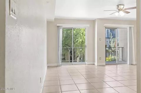 Living - 1006 E Osborn Rd #D, Phoenix, AZ 85014 photo 1 of 3