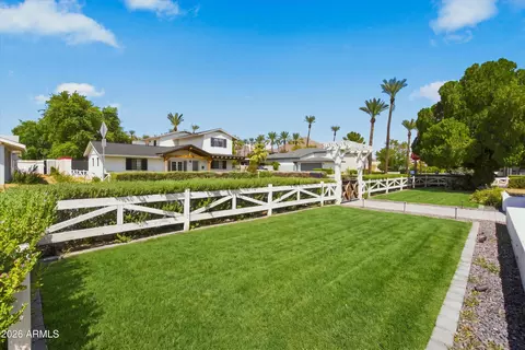 Exterior - 4145 E Glenrosa Ave, Phoenix, AZ 85018 photo 7 of 8