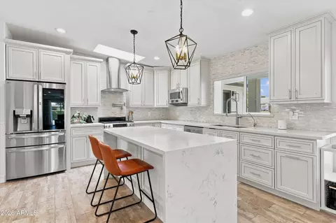 Kitchen - 4145 E Glenrosa Ave, Phoenix, AZ 85018 photo 2 of 3