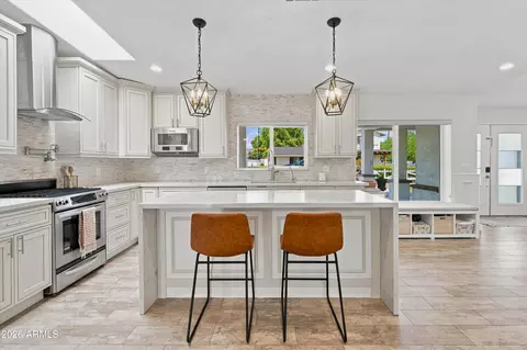Kitchen - 4145 E Glenrosa Ave, Phoenix, AZ 85018 photo 1 of 3
