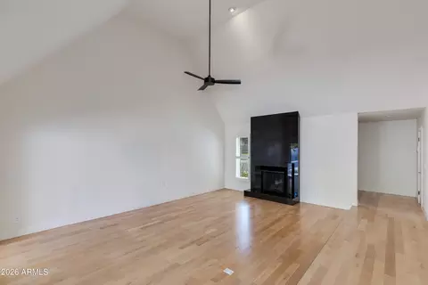 Living - 2522 E Oregon Ave, Phoenix, AZ 85016 photo 2 of 3