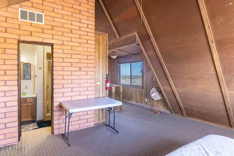 Bedroom - 73345 Urea Ranch Rd, Wenden, AZ 85357 photo 2 of 3