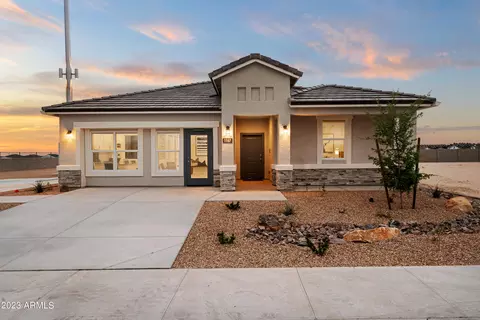 Exterior - 2918 W Stearn Ave, Apache Junction, AZ 85120 photo 3 of 8