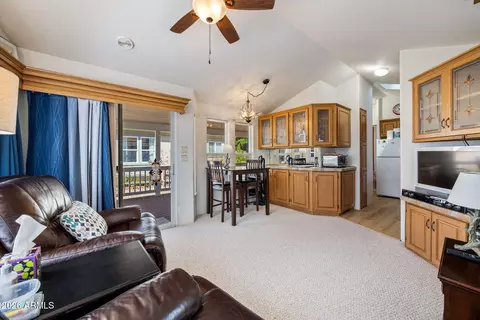 2232 Rodeo Rd, Overgaard, AZ 85933 photo 11