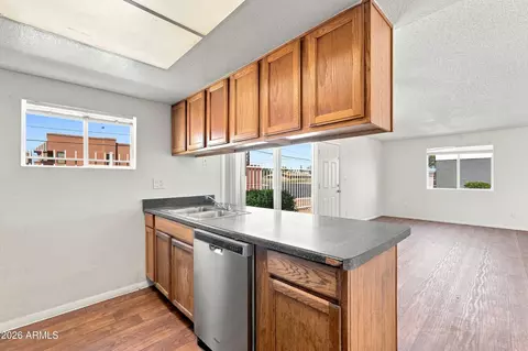 Kitchen - 6649 N 27th Ave, Phoenix, AZ 85017 photo 2 of 4