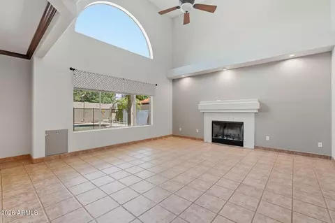 Living - 4658 E Kelly Dr, Gilbert, AZ 85234 photo 3 of 5