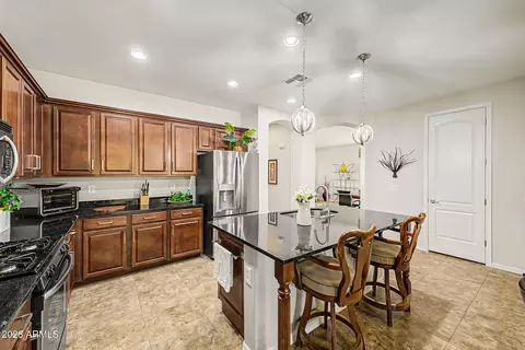 Kitchen - 2725 E Narrowleaf Dr, Gilbert, AZ 85298 photo 3 of 3