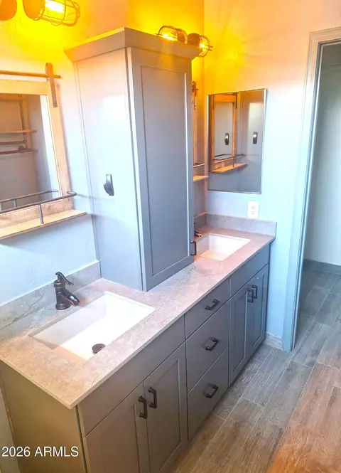 Bath - 7903 E Covina St, Mesa, AZ 85207 photo 1 of 7