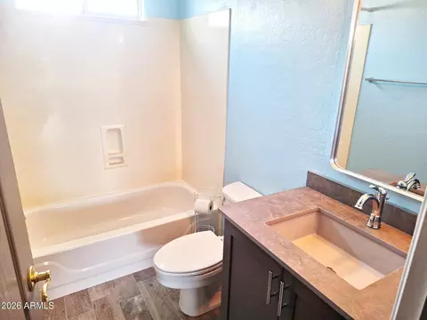 Bath - 7903 E Covina St, Mesa, AZ 85207 photo 7 of 7