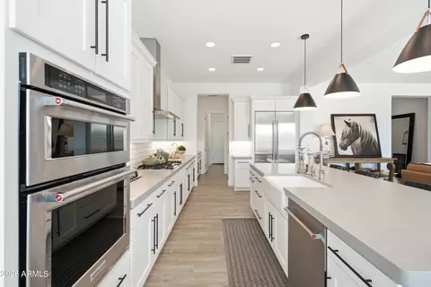 Kitchen - 16520 S 6th Pl, Phoenix, AZ 85048 photo 5 of 7