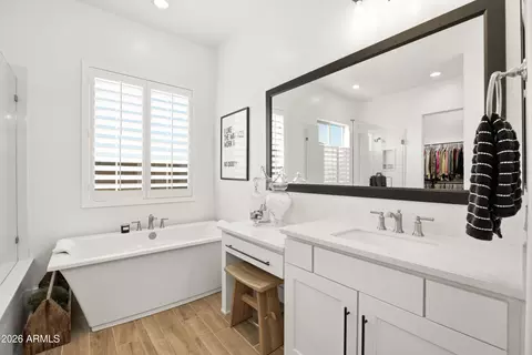 Bath - 16520 S 6th Pl, Phoenix, AZ 85048 photo 1 of 6