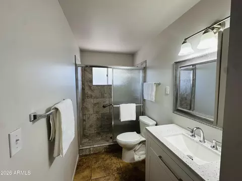 Bath - 5737 E Cicero St, Mesa, AZ 85205 photo 4 of 6