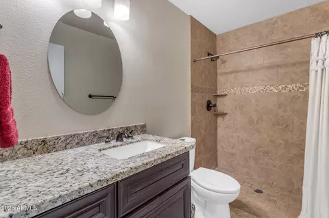 Bath - 5525 E Thomas Rd #D5, Phoenix, AZ 85018 photo 5 of 5